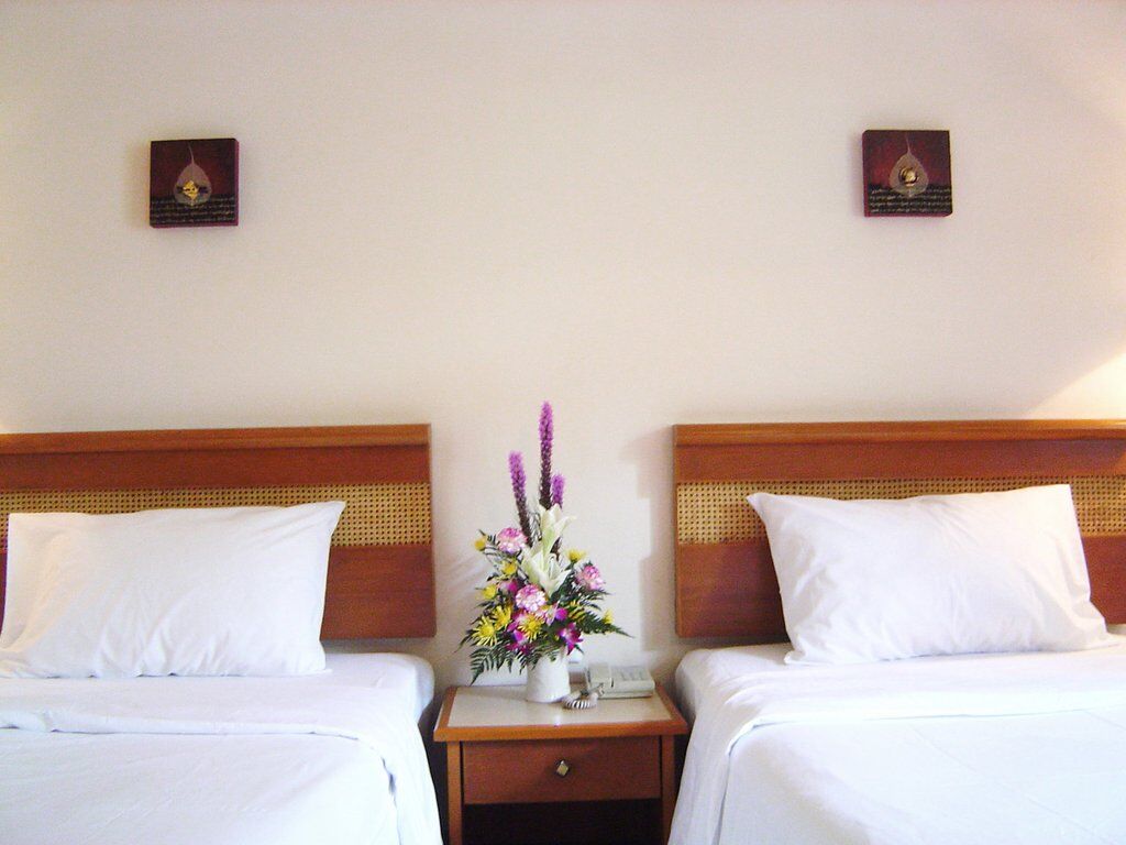 Swiss-Belcourt Sunset Aparthotel Семиняк Екстериор снимка
